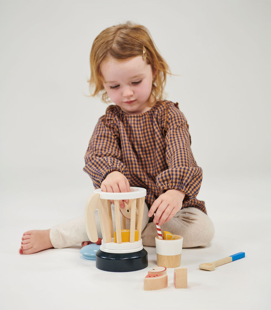 smoothie maker toy by Mentari,